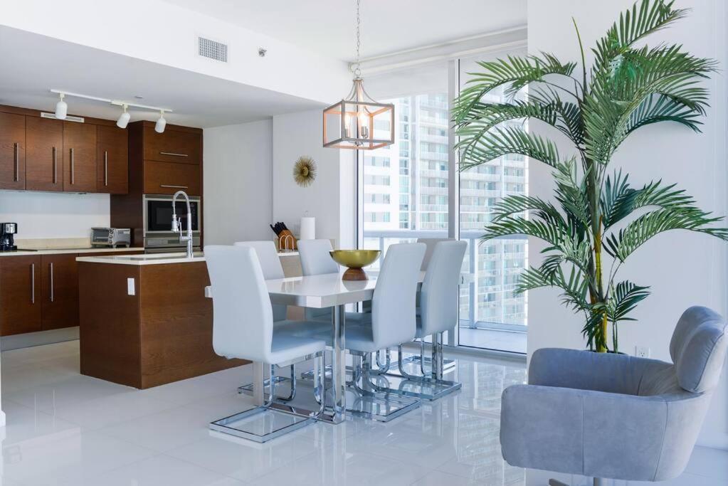 Wonderful 2 Bedroom Apt With Ocean Views At Icon Brickell Miami Exterior foto
